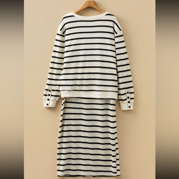 1068. Striped long sleeve & midi skirt set black cream - Picture 2 of 2